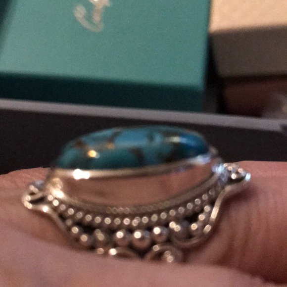 Beautiful large turquoise and silver ring! - Picture 6 of 6